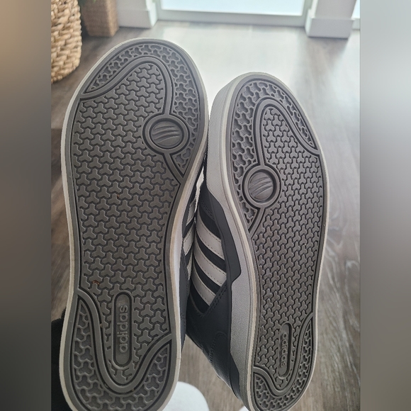 adidas NEO Raleigh Mid Lace-Up hightop shoe. Kids size 4.5. Adults size 6.5 - Picture 6 of 12